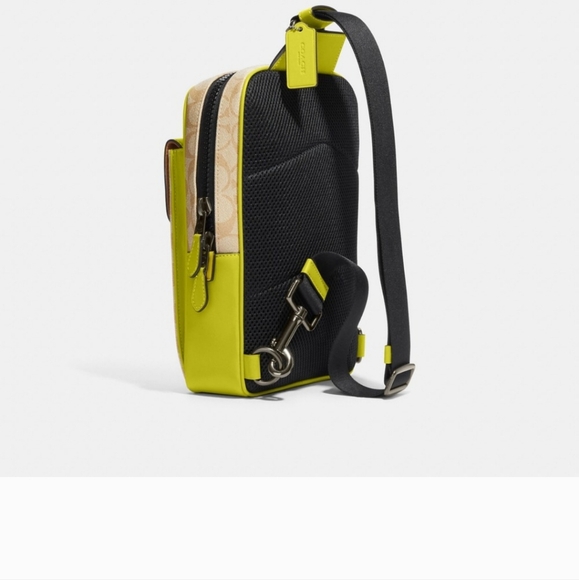 Coach track pack bag, signature and key lime - Picture 3 of 7